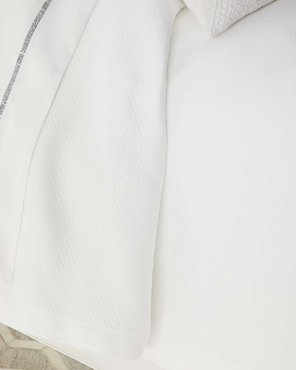 Perrio King Coverlet