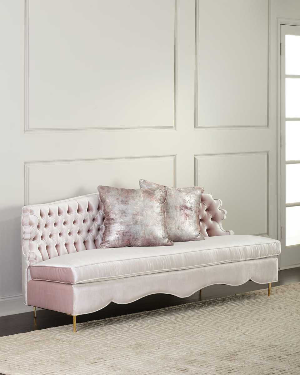 Valentina Sofa, 8