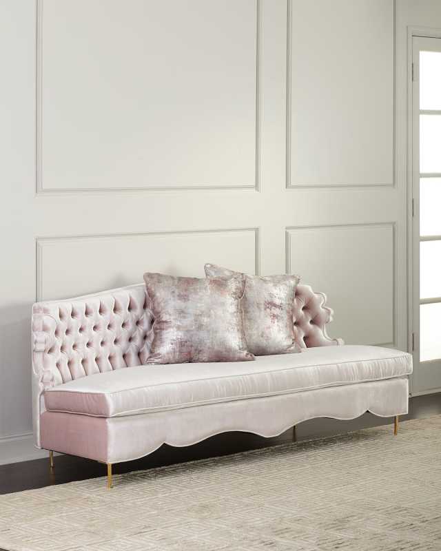 Valentina Sofa, 8