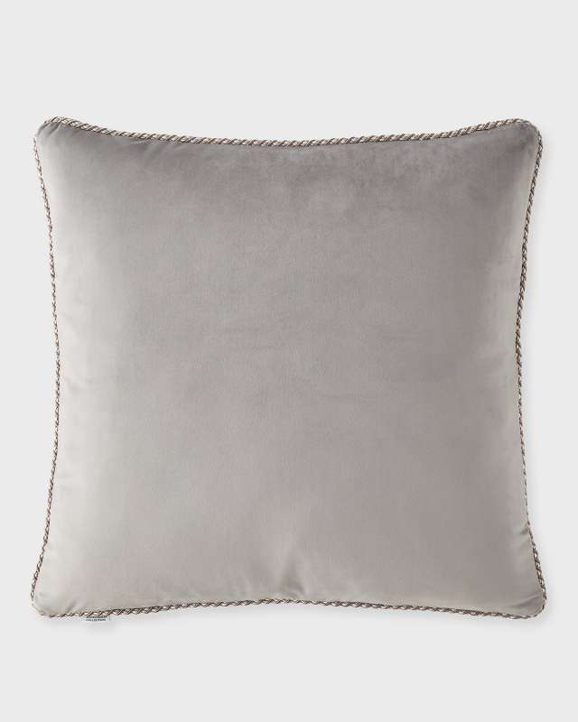 Cloe Velvet