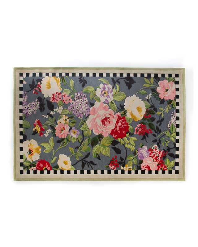 Tudor Rose Rug, 5' x 8'