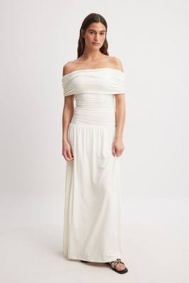 NA-KD Off Shoulder Low Waist Maxi Dress