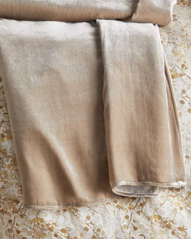 Silk-Blend Oversize Throw