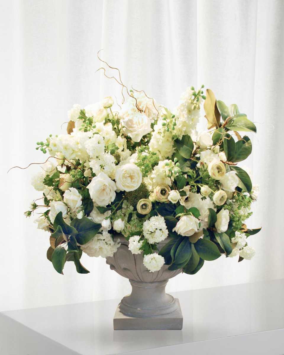 Amaryllis & Rose Centerpiece