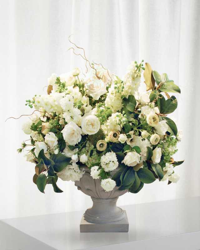 Amaryllis & Rose Centerpiece