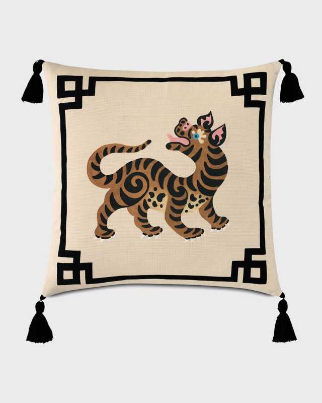 Guster Tasseled 20" Decorative Pillow