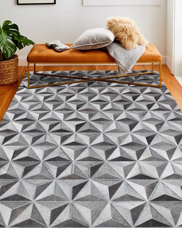 La Jara Hair on Hide Rug, 5' x 8'