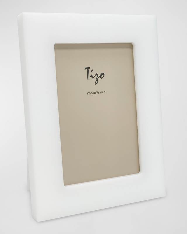 LUCITE FRAME W/BORDER, 8" x 10"