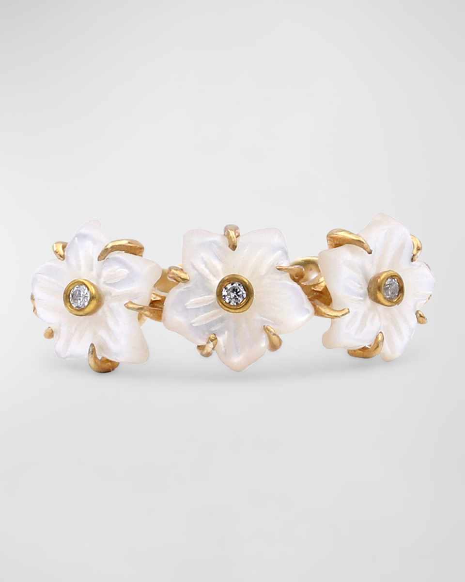 White Mother of Pearl and White Diamond Ring in 18K Gold