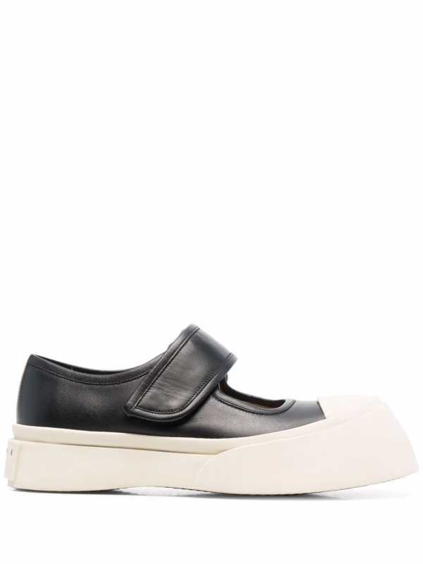 leather Mary Jane pumps