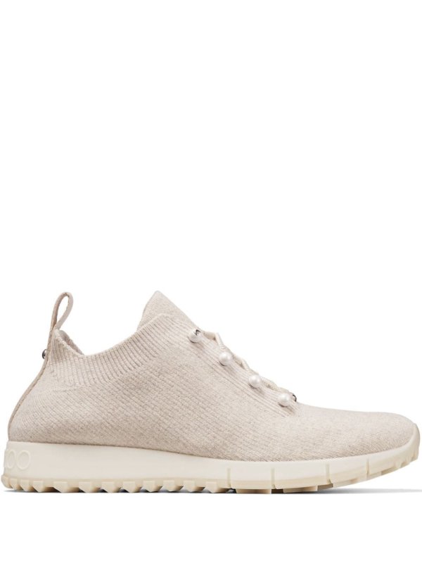 Veles trainers
