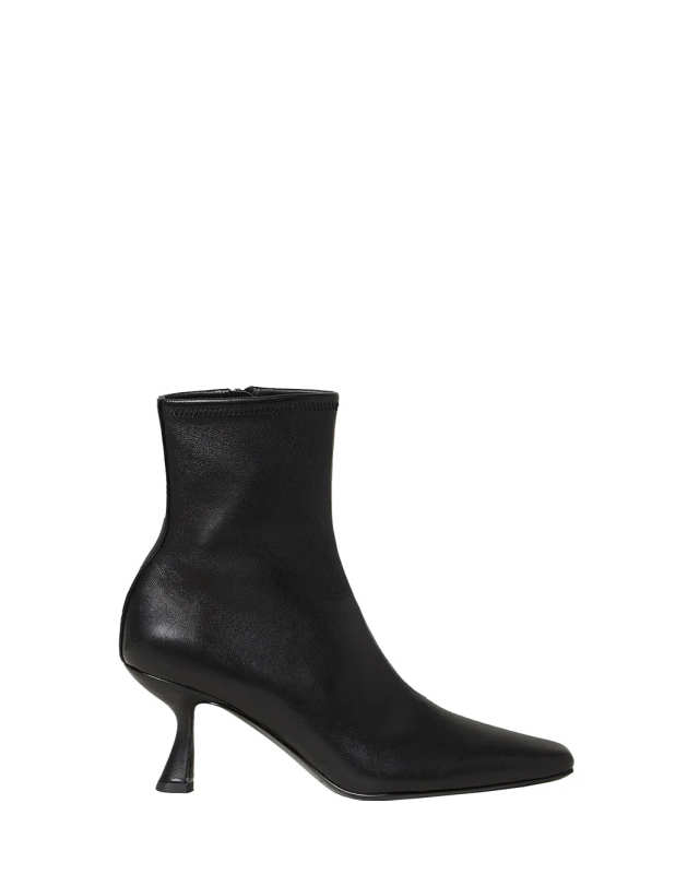 Thandy Curved Heel Boot