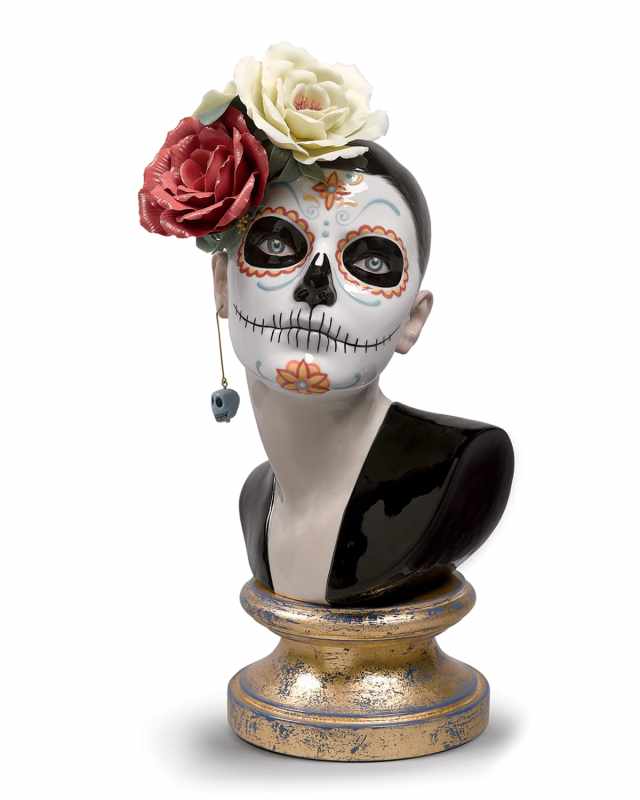 Beautiful Catrina Figurine