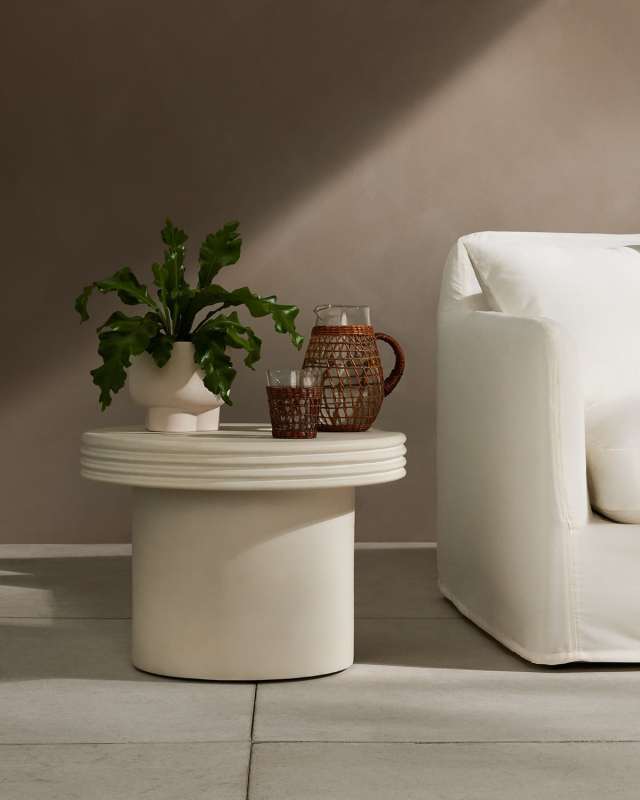 Grecia Outdoor End Table