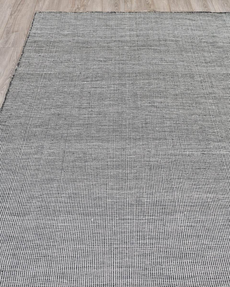 Loren Indoor/Outdoor Flat-Weave Rug, 10' x 14'