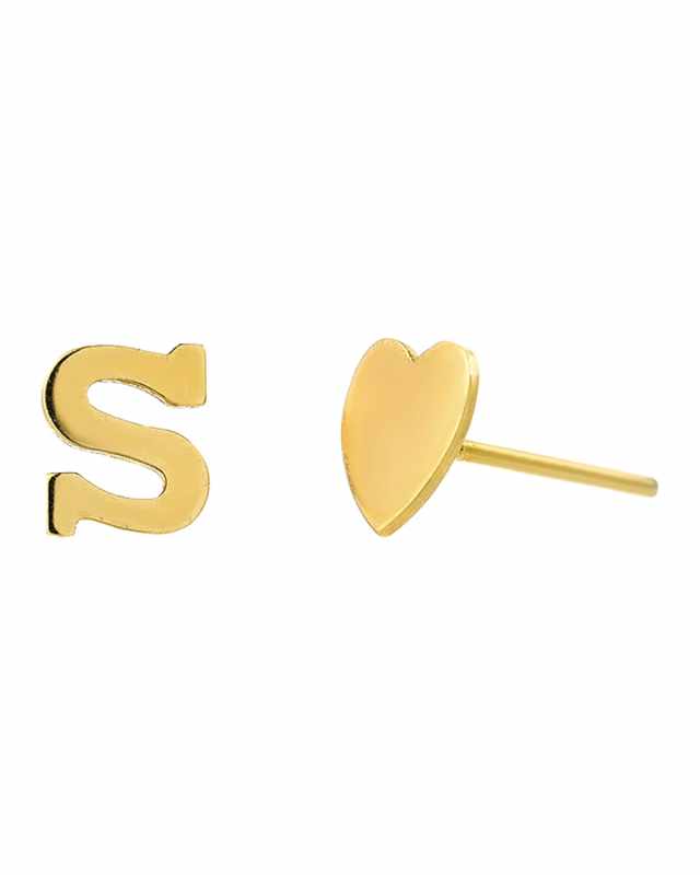 Personalized Mismatched Initial Heart Stud Earrings in 14K Yellow Gold