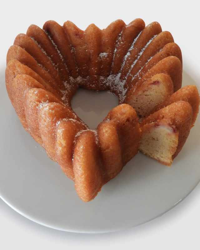 Strawberry Champagne Heart-Shaped Cake