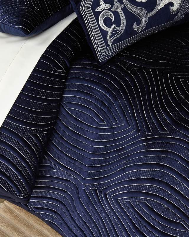 Estevo Velvet Quilt,