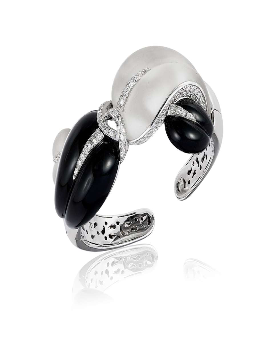 18K White Gold Onyx and Crystal Bracelet with Diamonds