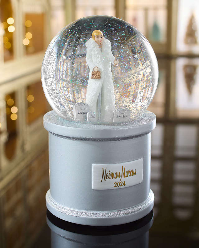 Fashionista 2024 Snow Globe