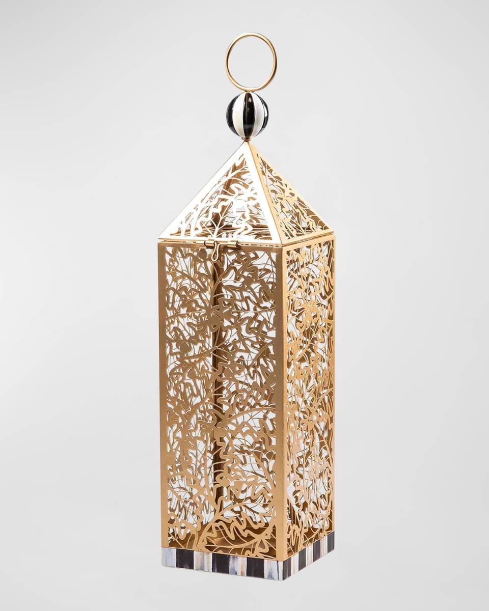 Short Pierced Leaf Lantern