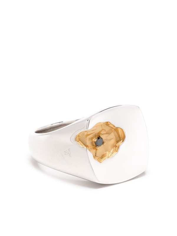 debossed-detailing square ring