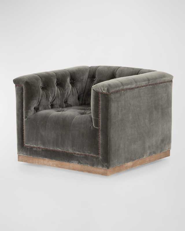 Maxx Velvet Swivel Chair