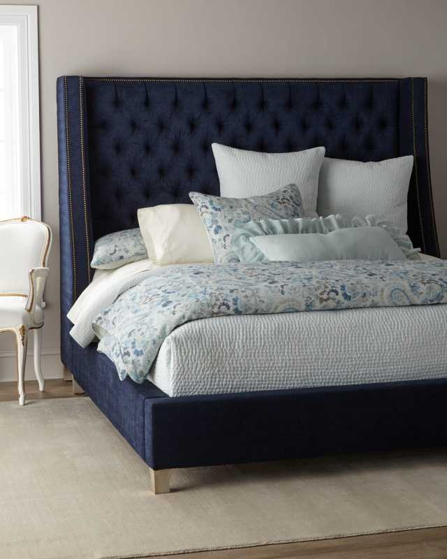 Kniles Tufted