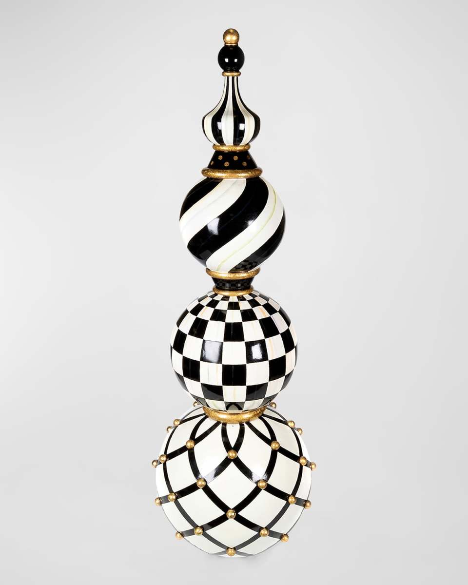 Courtly Check Trophy Topiary