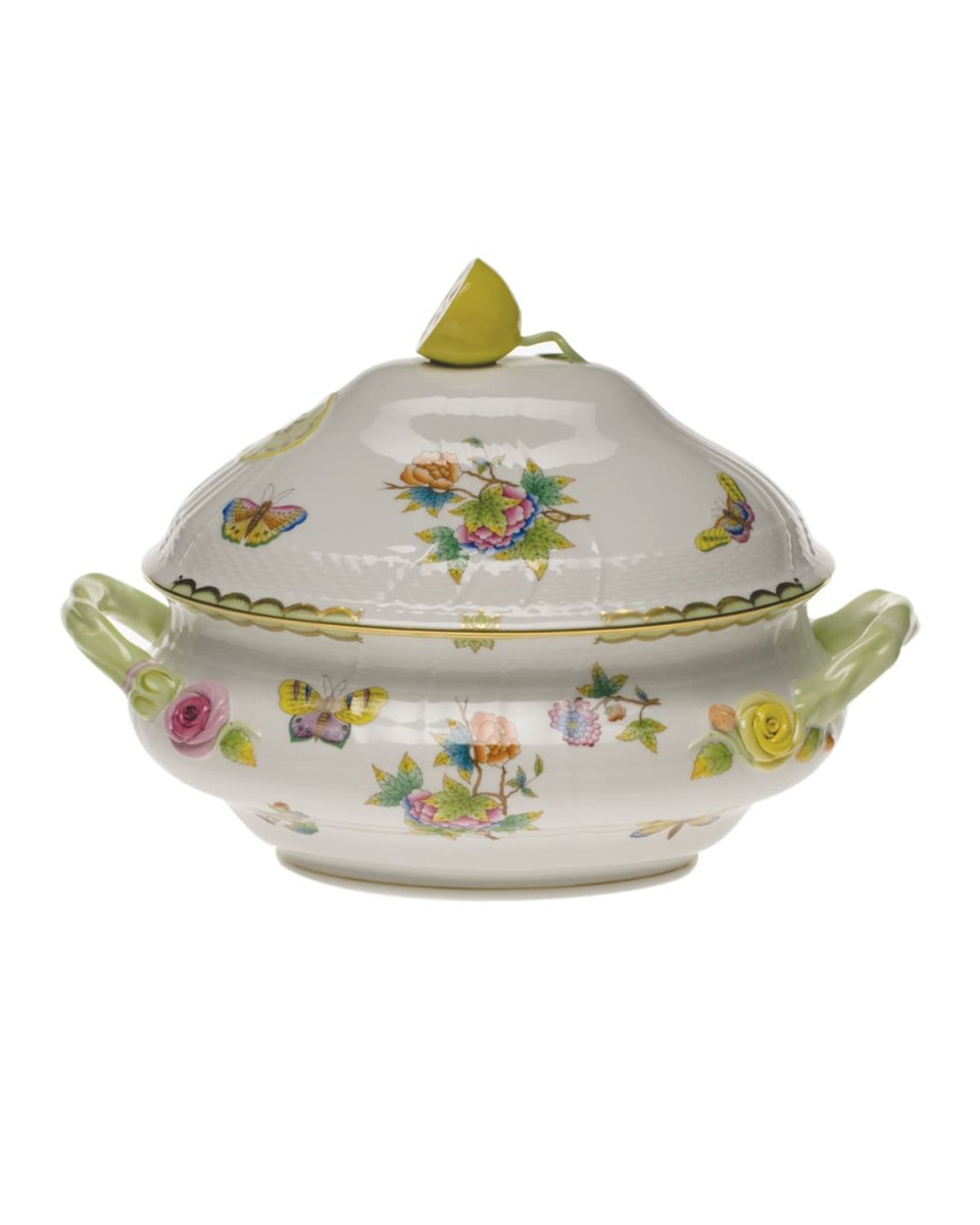 Queen Victoria Soup Tureen with Lemon Finial Lid