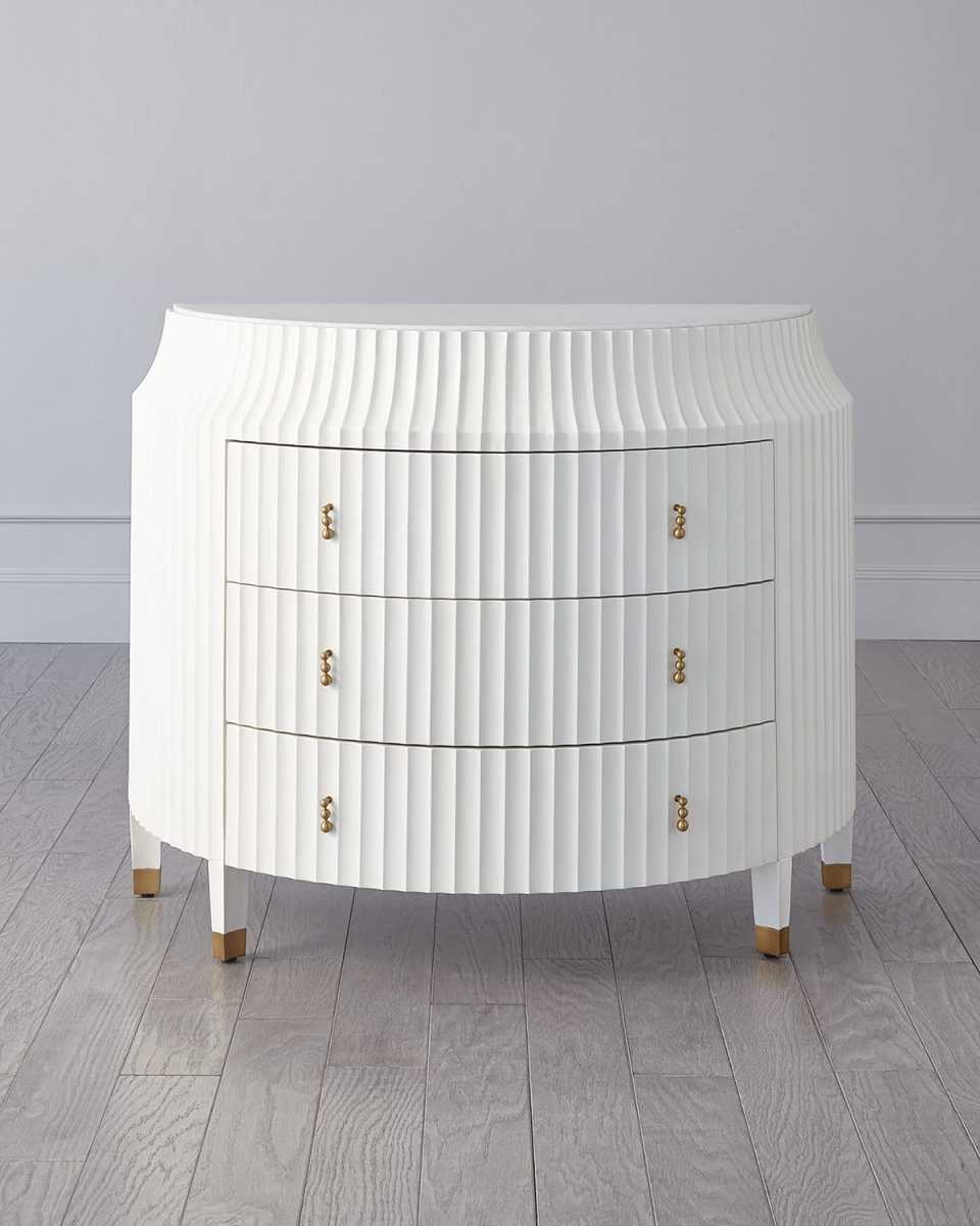 Fountain Demuline Chest