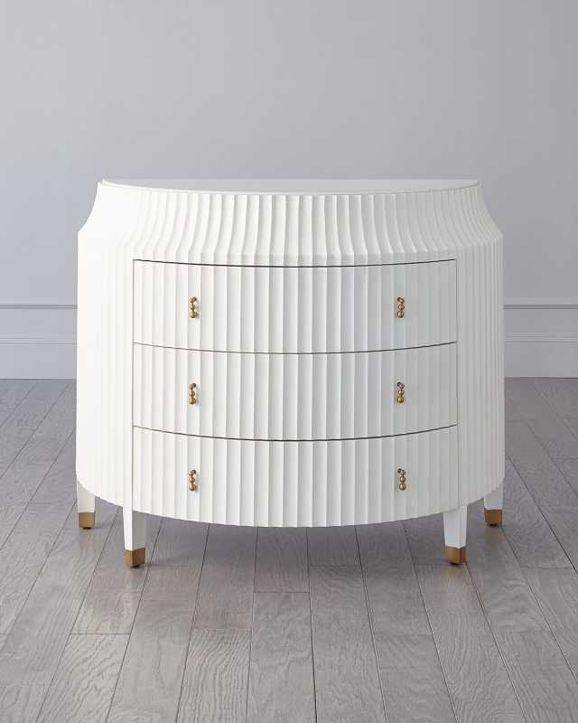 Fountain Demuline Chest