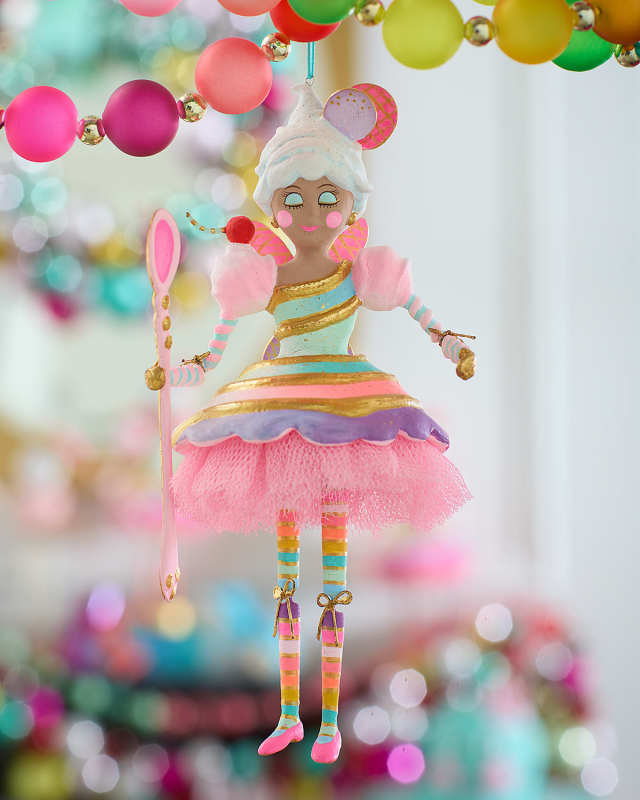 8.5" Brown Lickowish Ornament