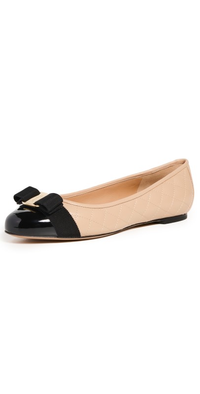 FERRAGAMO Varina Q Flats New Bisque Nappa/Black Patent
