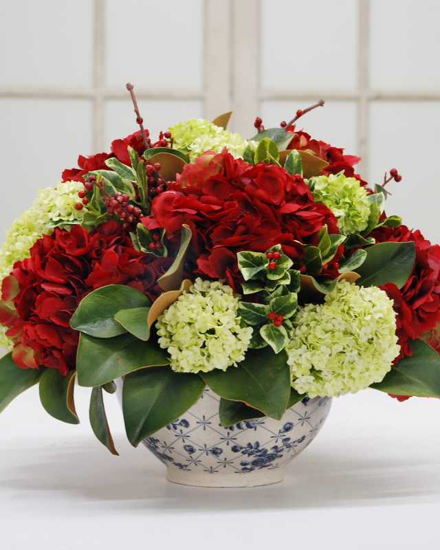 Hydrangea & Magnolia Leaf in Bowl