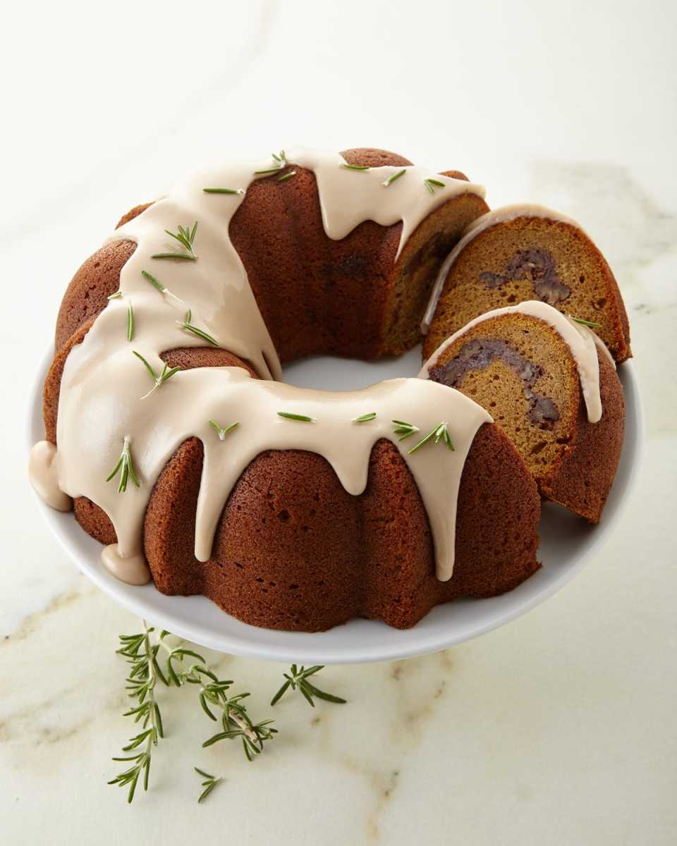 Pecan Pumpkin Streusel Coffee Cake