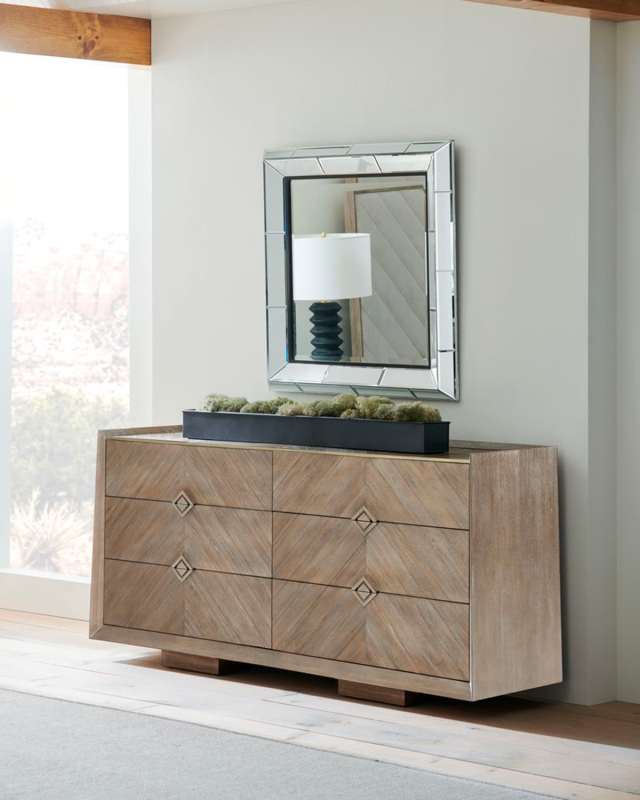 Naturally Dresser