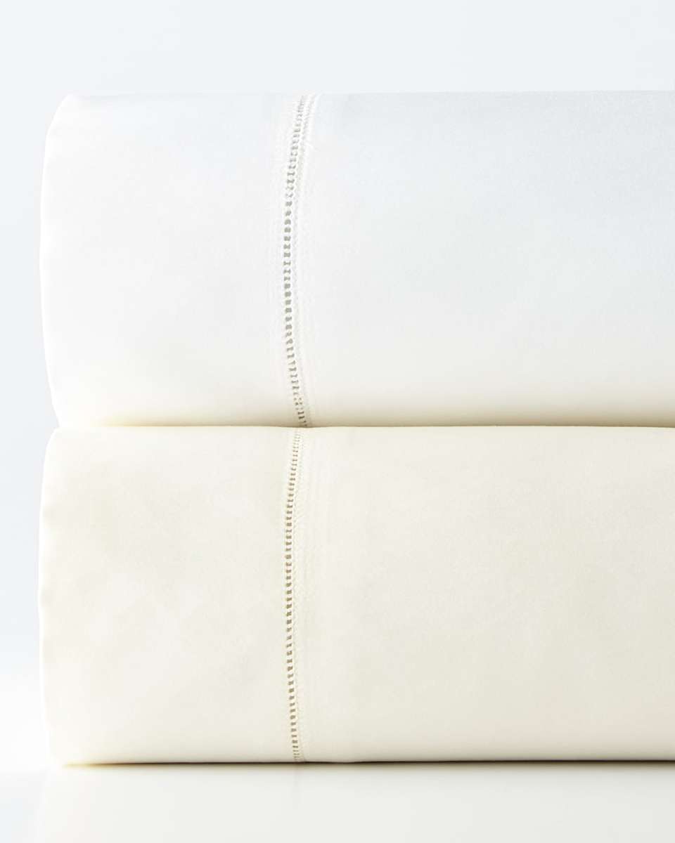 Milos Standard Solid Sateen Pillowcase Pai