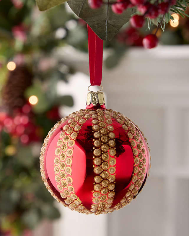 Shiny Ball Christmas Ornament with Glitter Design
