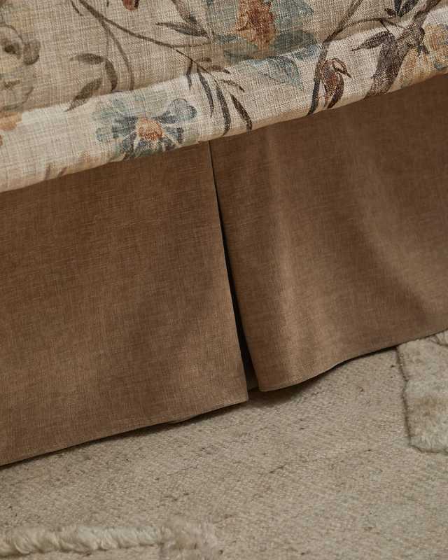 Acworth Tailored Dust Skirt, QUEEN