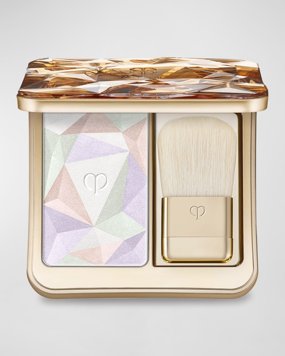 1 oz. The Luminizing Face Enhancer
