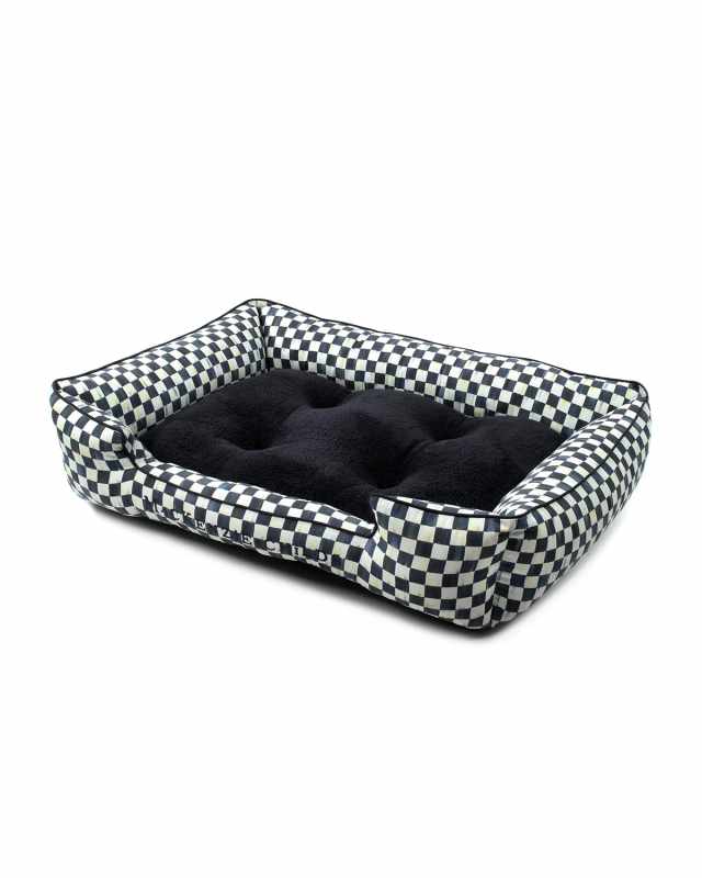 Courtly Check Lulu Large Pet Bed