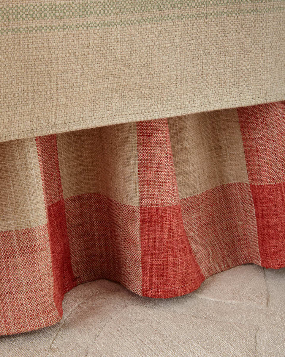 Alyssa Dust Skirt, QUEEN