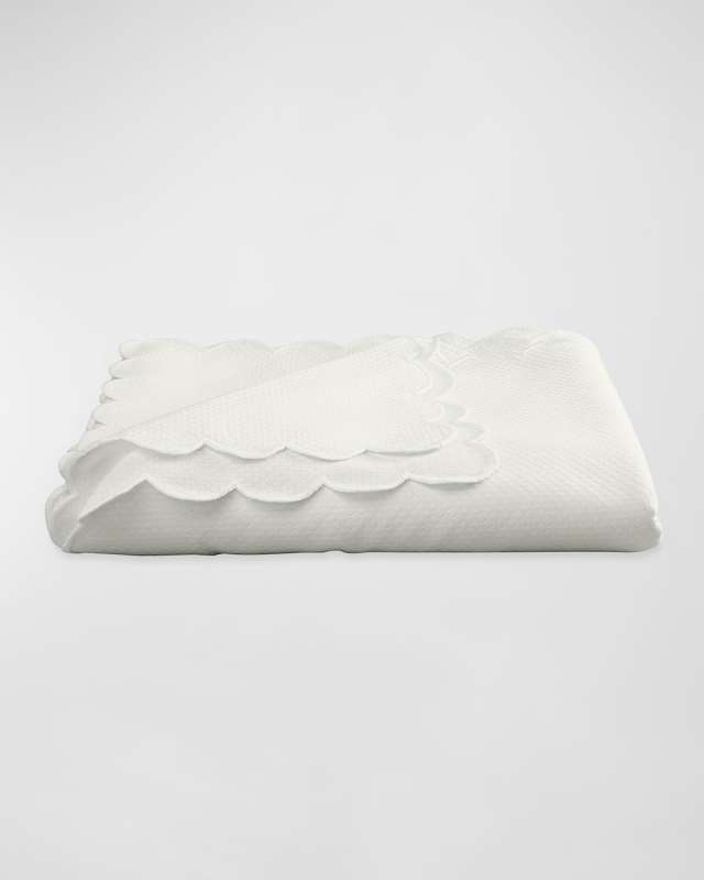 Savannah Gardens Tablecloth, 68" x 108"