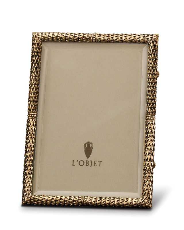Scales Gold-Plated 8" x 10" Picture Frame