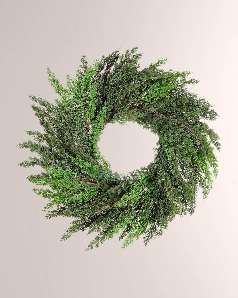 30" Cedar Wreath