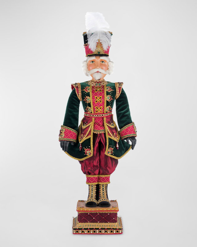 Captain Walter Pines Christmas Decor