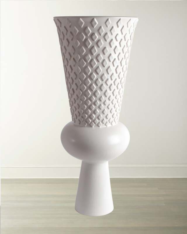 Grande Urn