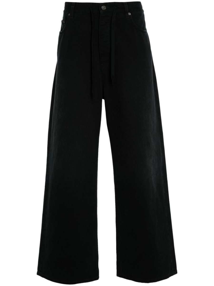 distressed loose jeans