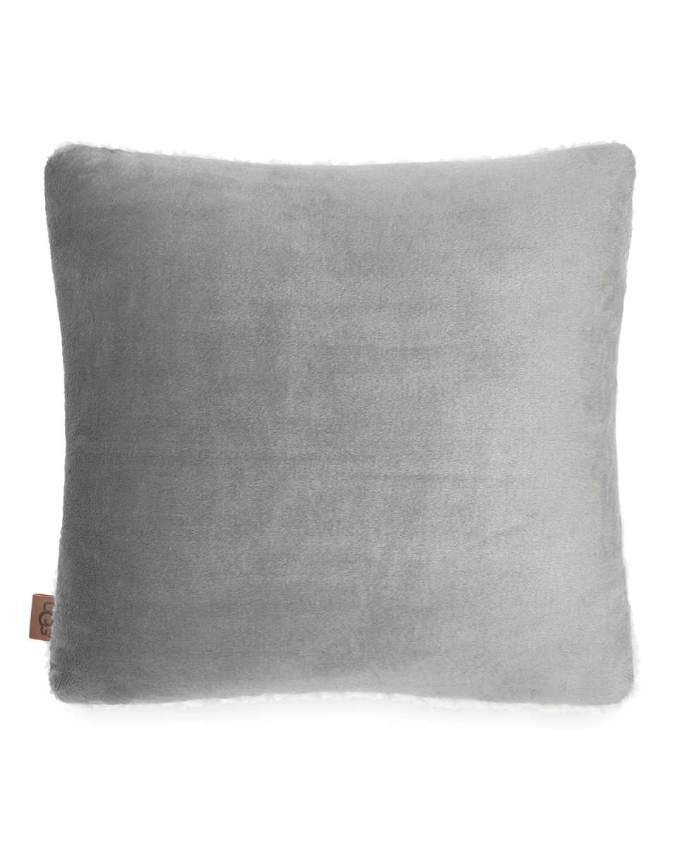 Wade Pillow